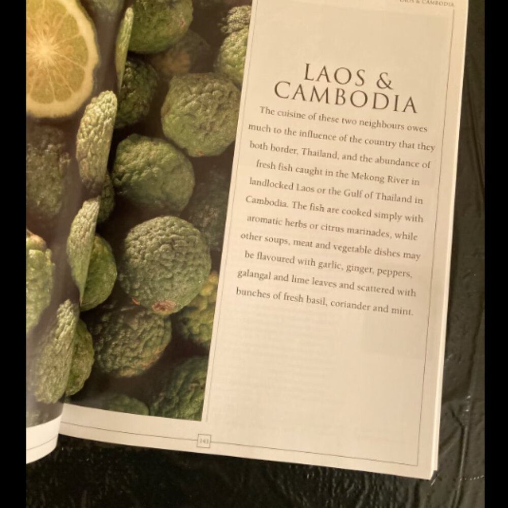 The Essential Asian Cookbook - Picture 2 of 5